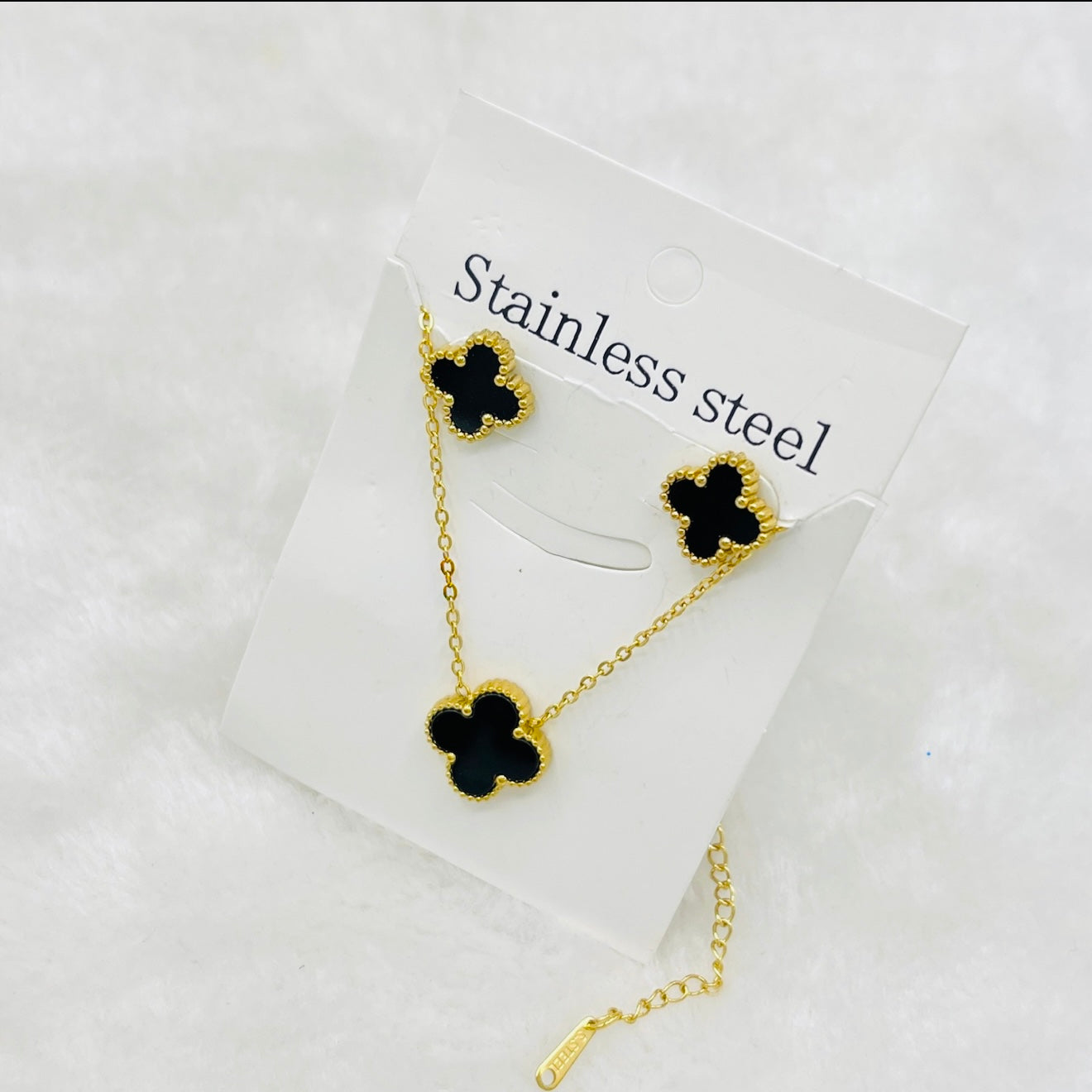 Chic Black Clover Jewelry Set – Stainless Steel Elegance