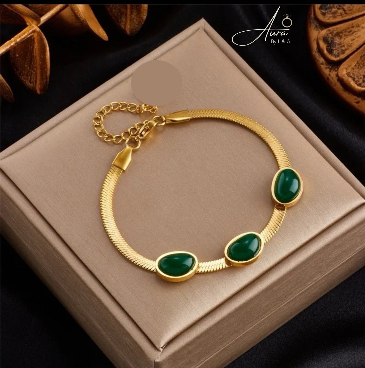 Premium Design Bracelet with Green Pearl's