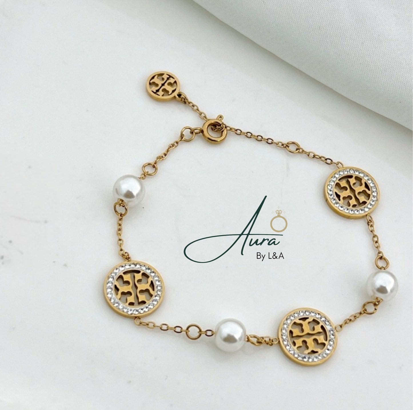 Elegance Design Bracelet